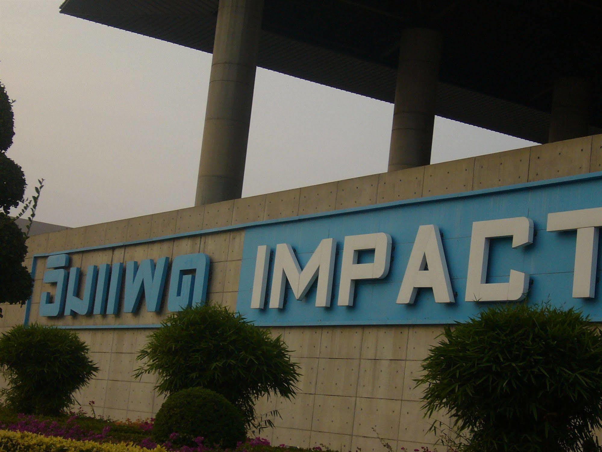 Impact Muang Thong Thani Service Condominium Bangkok Exterior foto